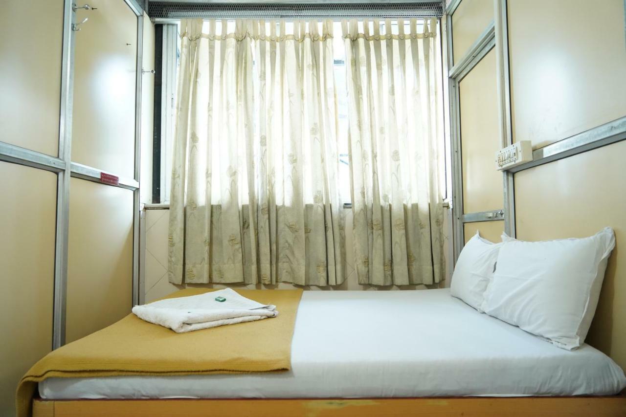 Sharda Residency Hotel Mumbai Exterior photo