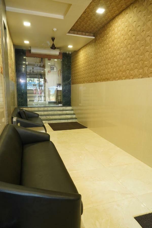Sharda Residency Hotel Mumbai Exterior photo